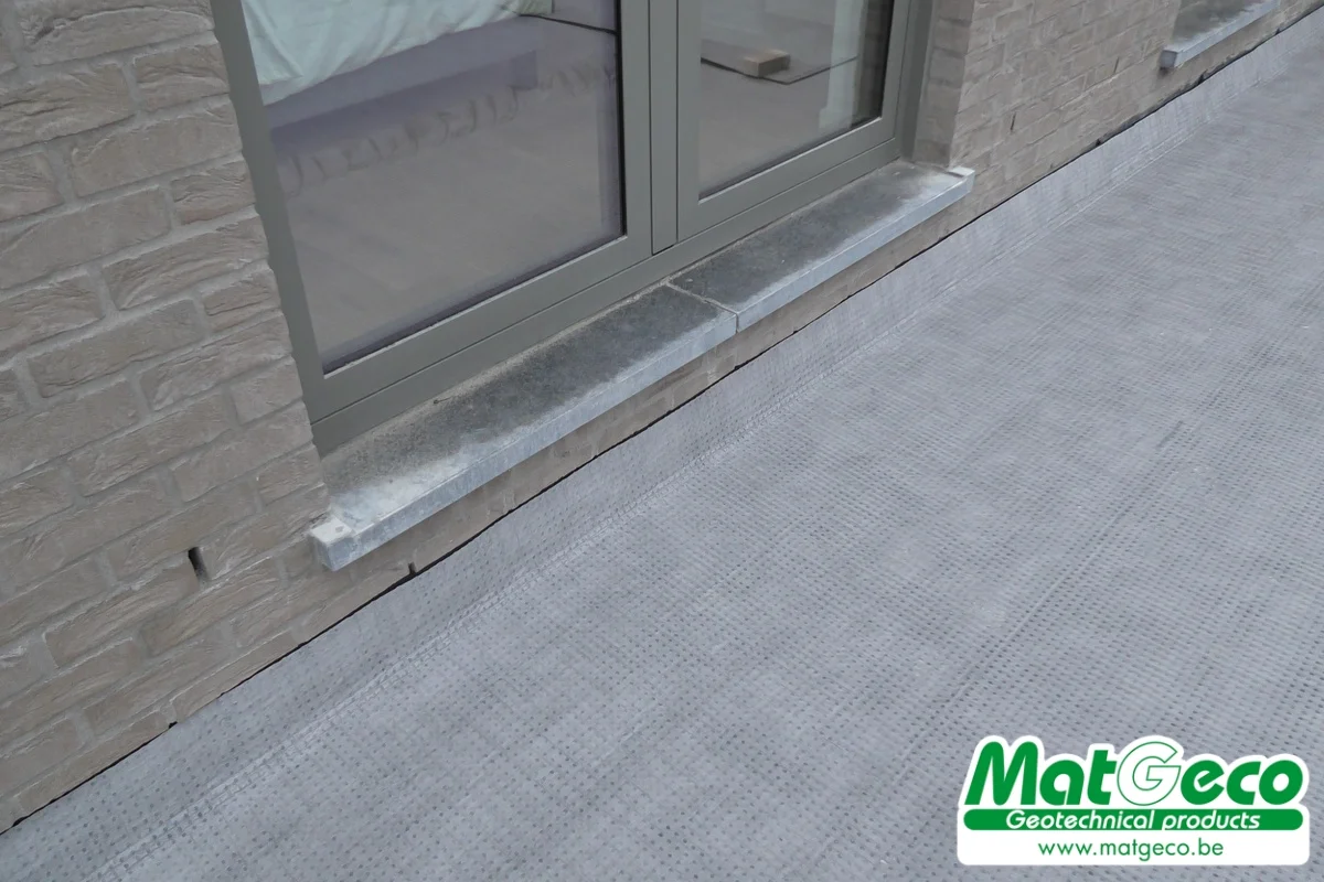 isoline G10 membrane de drainage utilisé en drainage sous dallages et pavages