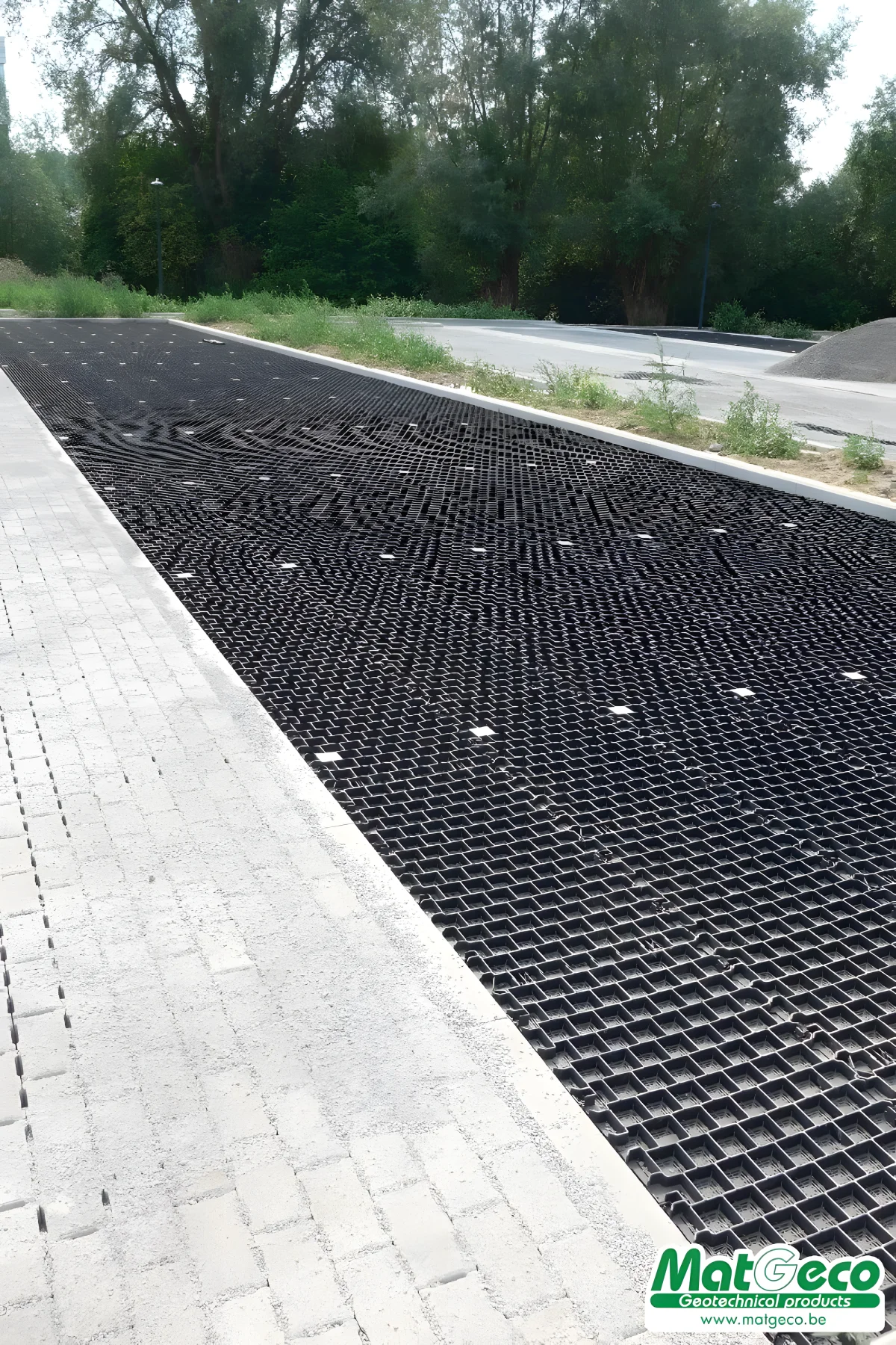 GravelGrid la dalle gravier à haute résistance pour accès voitures et camions - MatGeco