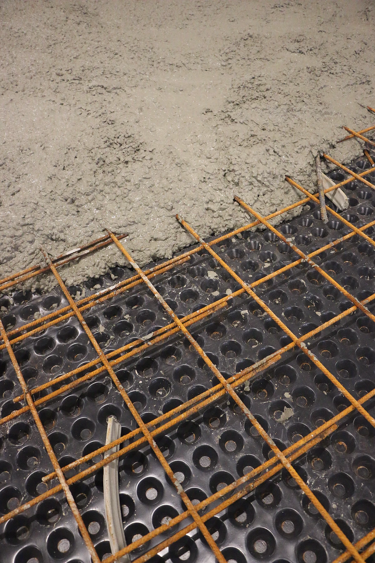 Membranes de drainage entre deux dalles de bétons pour garages enterrés - MatGeco