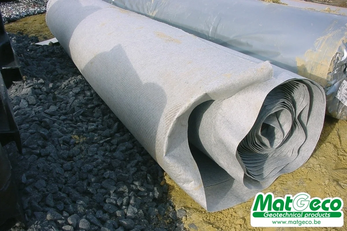 TechnoDrain membrane de drainage mince à noppes avec deux géotextiles