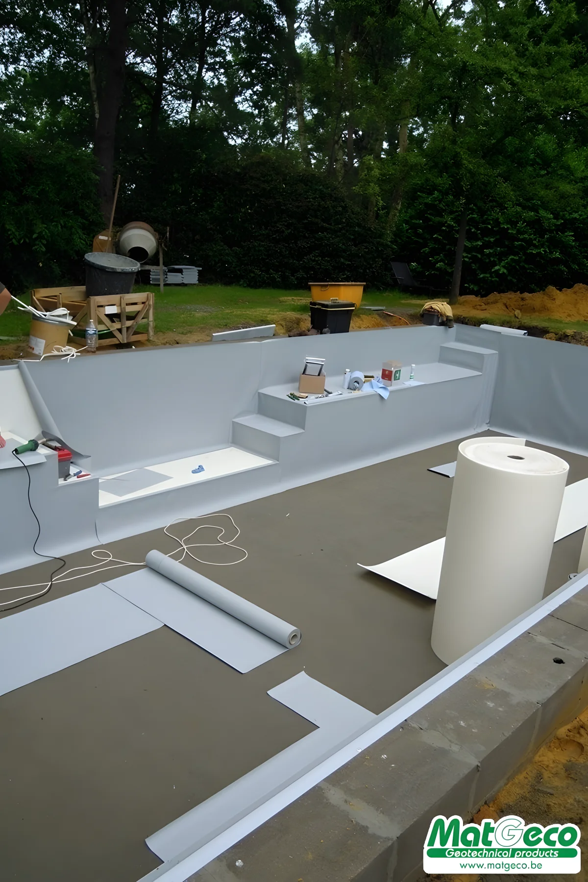 Mousse de polyoléfine pour le confort et la protection du liner de piscine