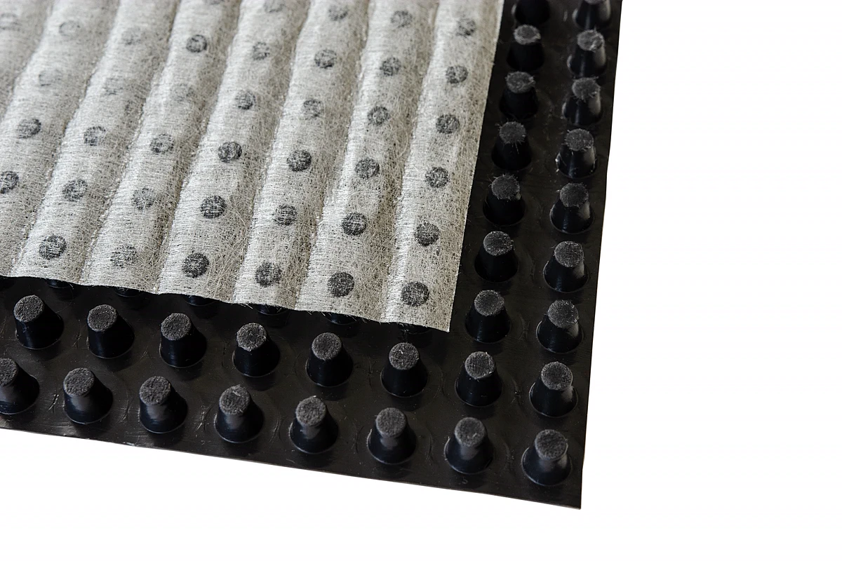 isoline G10 membrane pour un drainage horizontal ou vertical